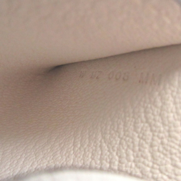 HERMES White Card Holder - Picture 6 of 8